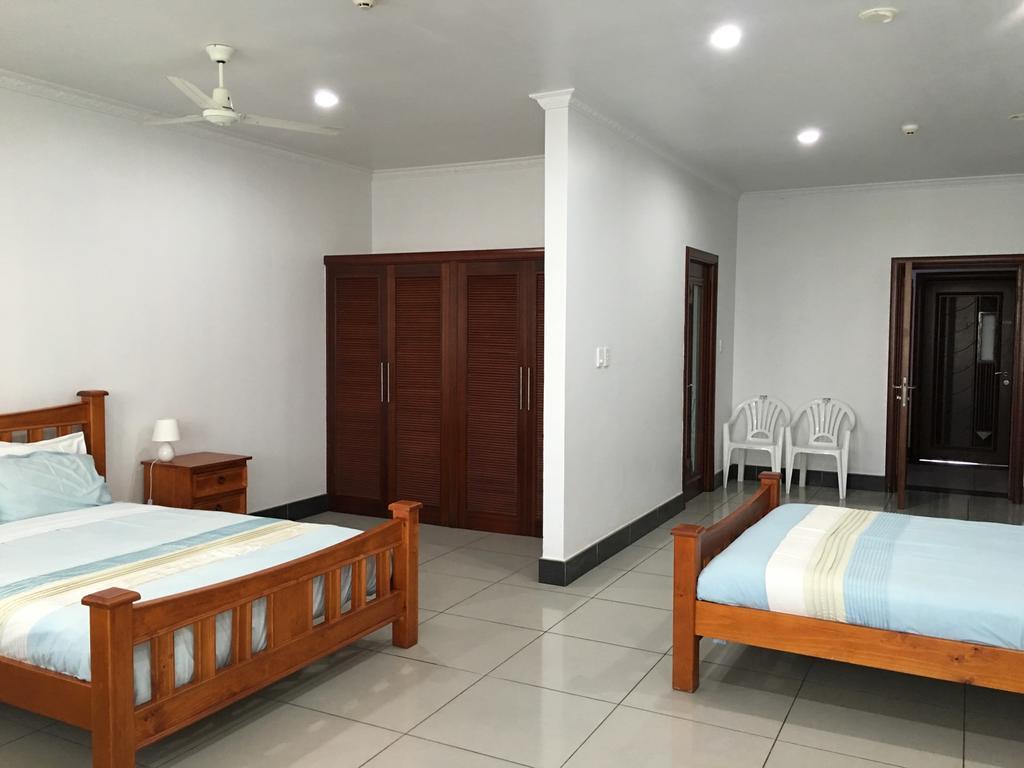 Tungi Colonnade Hotel نوكو ألوفا المظهر الخارجي الصورة