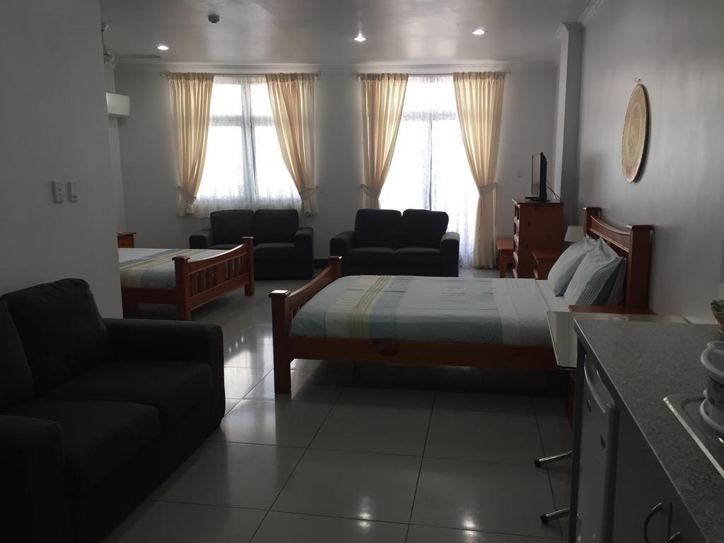Tungi Colonnade Hotel نوكو ألوفا المظهر الخارجي الصورة